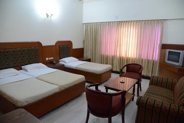 Hotel Srri Aswini Deluxe - 3