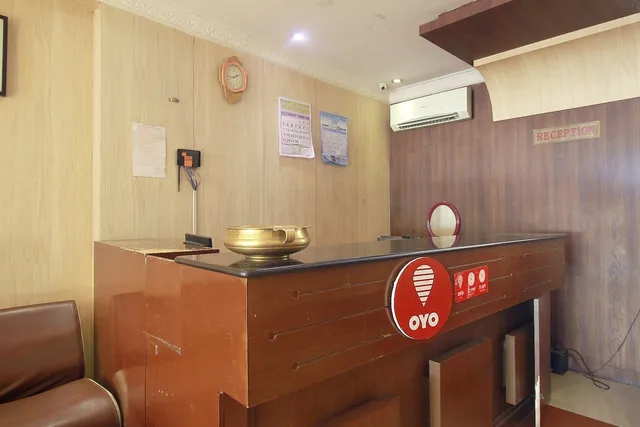 OYO 11669 Abrigo City Centre Gandhipuram - 2