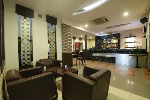 Hotel High Point - 3