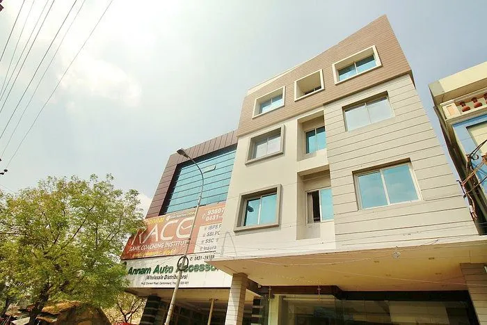 Capital O Ranas Residency