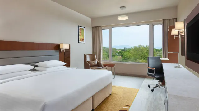 Courtyard by Marriott Madurai - 4