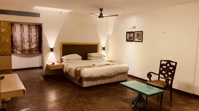 K.T.Hotel ( unit of K.T Lodge) - 3