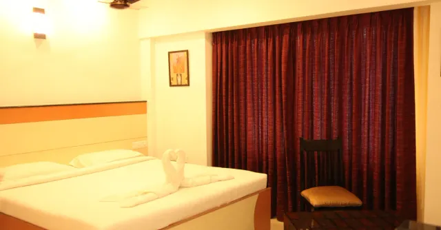 Hotel Karpagam - 4