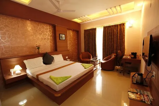 Hotel Vasantham - 4