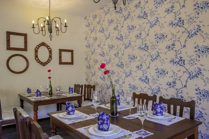 The French Door (Café & Restaurant)