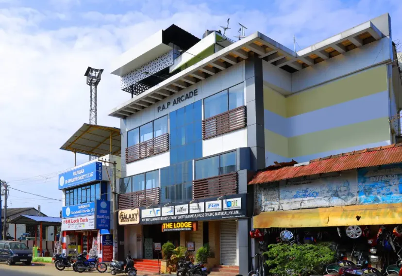 The Lodge- Bed & Breakfast Hotel