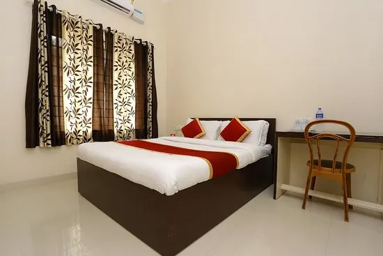 Saravana Inn - 4
