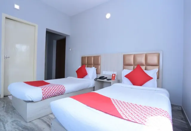 Flagship Hotel Prince Palace - 4