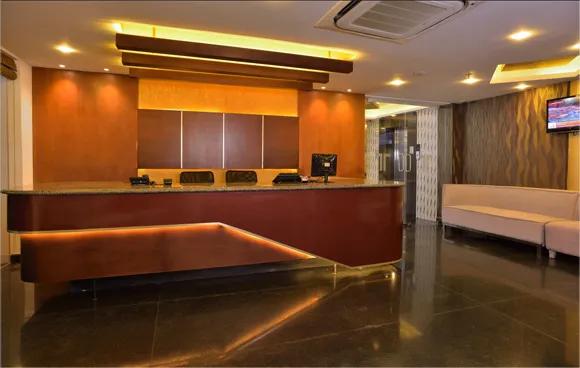 Hotel Town Tower - 2