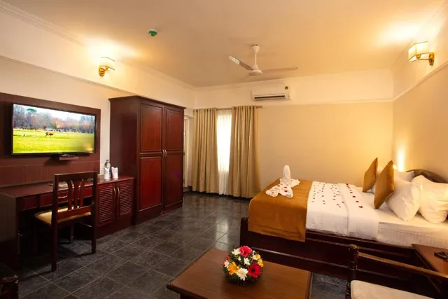 Keerthi Hotel & Tourist Home - 3