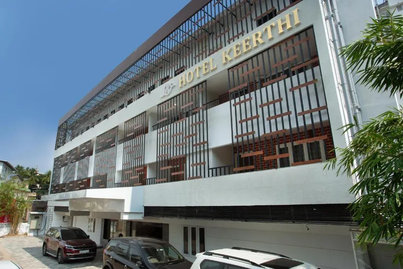 Keerthi Hotel & Tourist Home