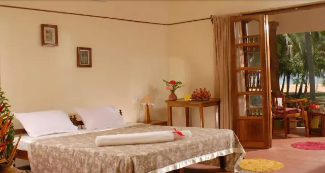 Palmleaves Beach Resort - 4