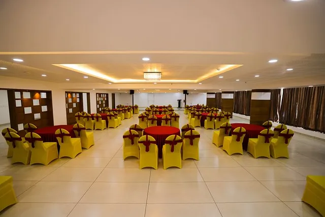 KKM International hotel Thiruvananthapuram - 3