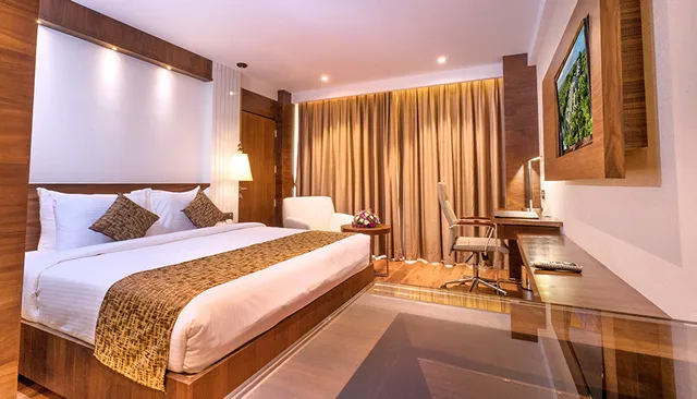 Coral Reef Hotel - 4