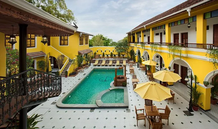 Forte Kochi Hotel