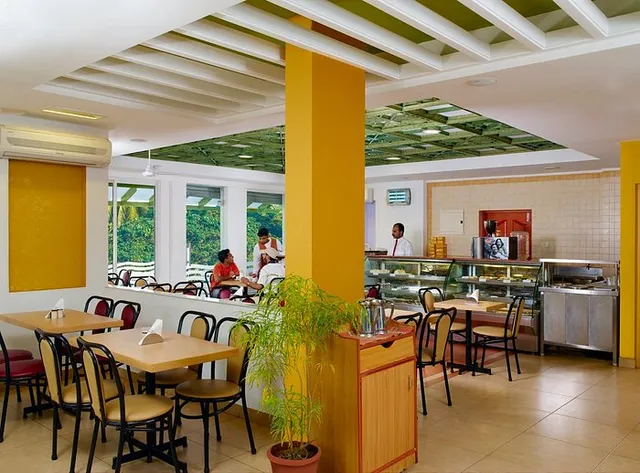 Hotel Abad Fort Kochi Chullikkal - 3