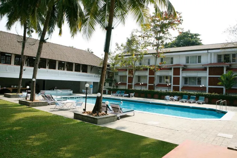 Casino Hotel, CGH Earth