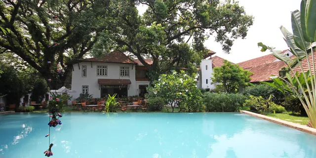 Old Harbour Hotel - 2