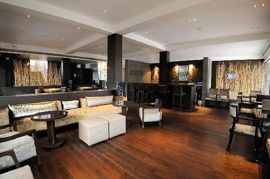 The Avenue Regent - 3