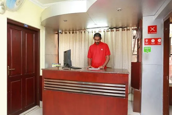 OYO 5643 Hotel Malabar Plaza - 2