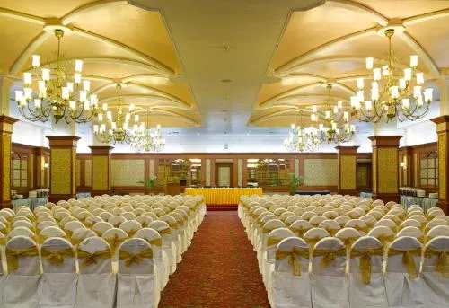 Abad Plaza Hotel, MG Road, Cochin - 3