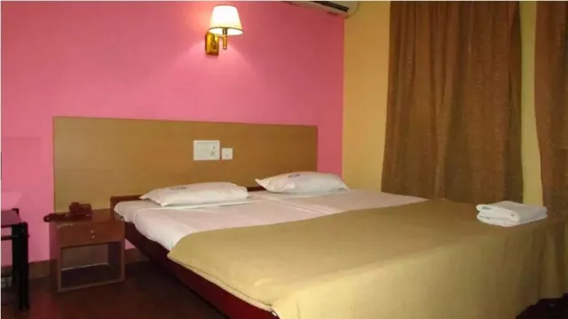 Hotel Srinivas - 4