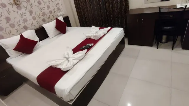 Hotel Galaxy INN Rooms - 4