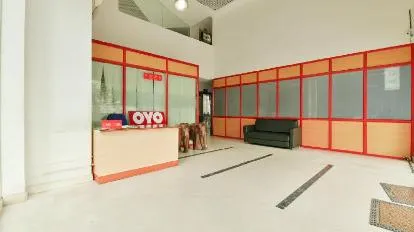 Capital O 15092 Kavitha International - 2