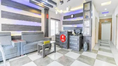 HOTEL REEGATE INN - 2