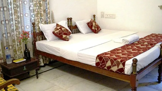 Hotel White Rose - 4