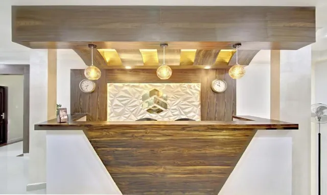 Hotel Central Inn - 2