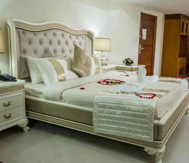 Hill Palace Hotel & Spa (Managed by South Asia Hotel) - 4