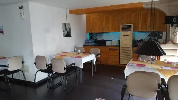 Hotel Shah International - 2