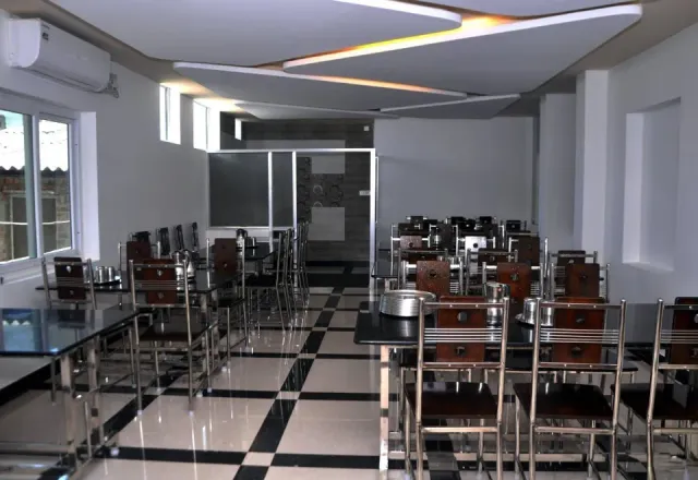 Hotel SDM Golden Tower - 3