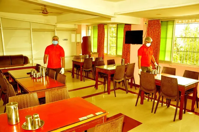 Hotel MCM Towers - 3