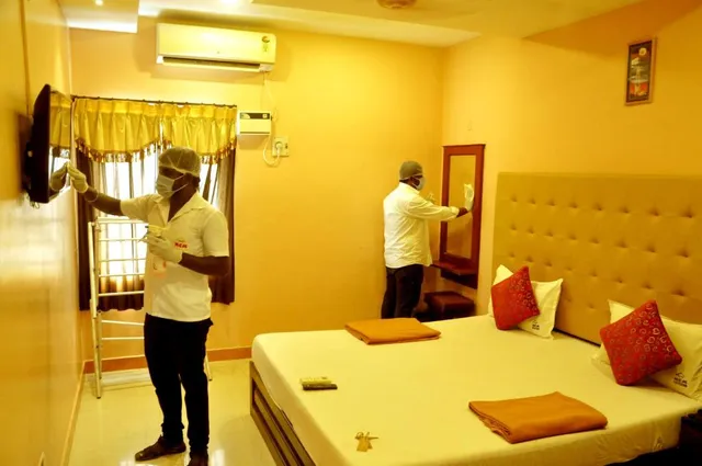 Hotel MCM Towers - 4