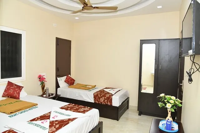 RIGHTCHOICE HOTELS - 4