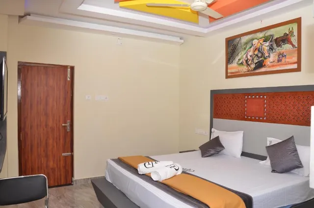 HOTEL PANCHAVARNAA - 4