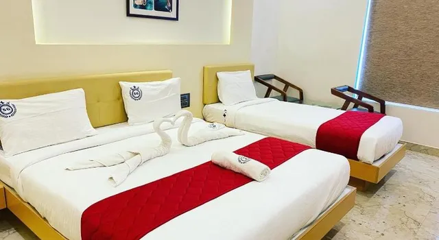 Hotel Sangeeth Palace - 2