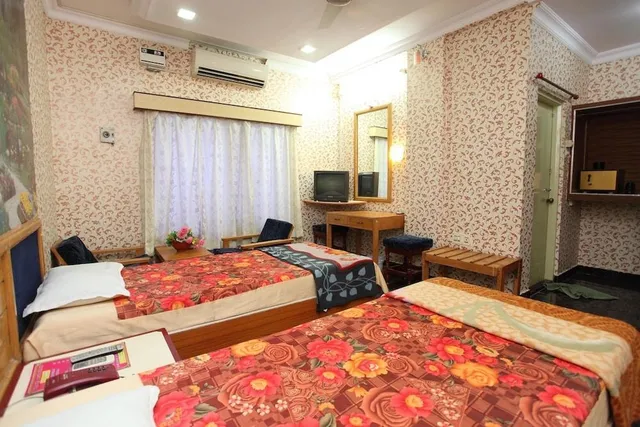Trishul Hotel - 3