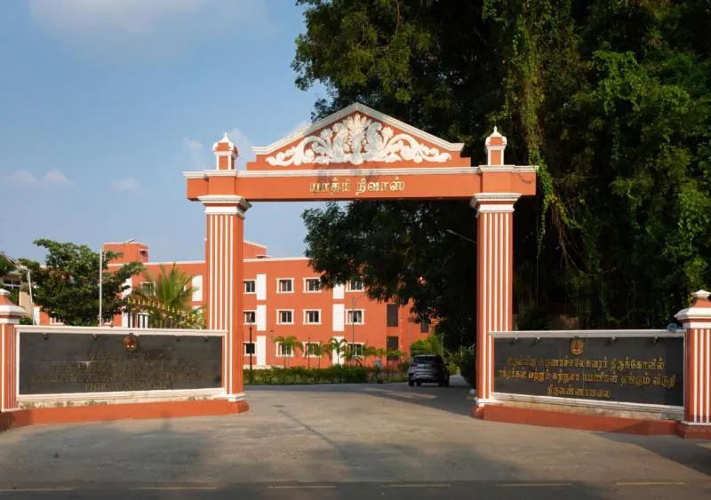 SIVA SAKTHI HOTEL NEAR ARUNACHALA TEMPLE