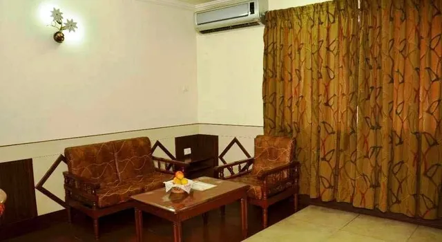 Hotel Aryaas Residence - 3