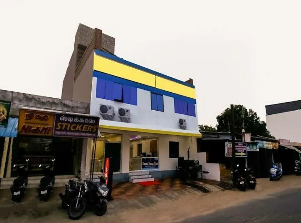 OYO Flagship Hotel Royal King