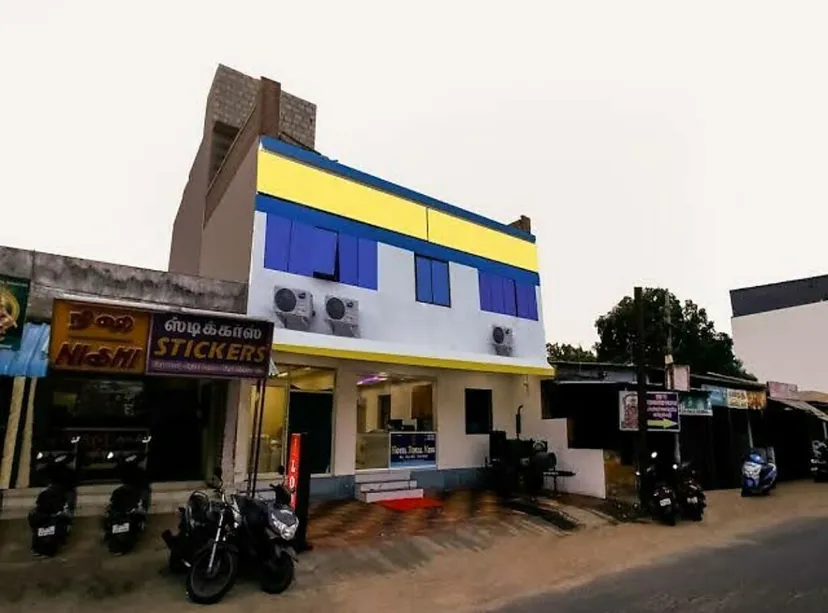 OYO Flagship Hotel Royal King