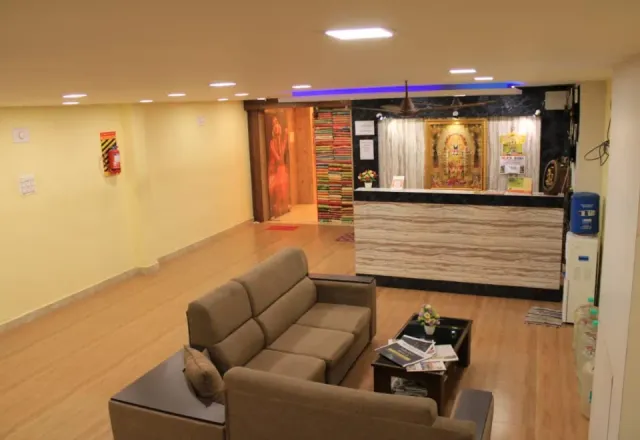 Hotel Adhi Residency - 3