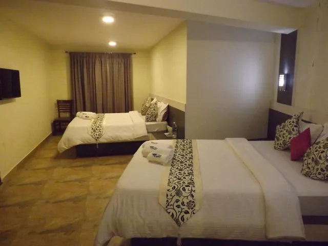 The Majestic Crown - 4