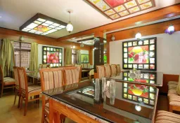 Collection O 14241 The Greenery - Holiday Inn - 3