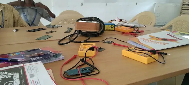 NEW TECHNOLOGY INSTITUTIONS - 3