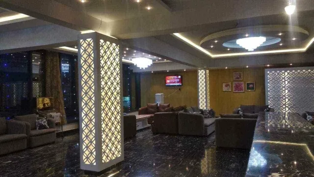 Grand Milestone Hotel - 3