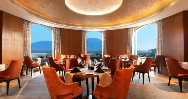 Radisson Blu Plaza Hotel Mysore - 3